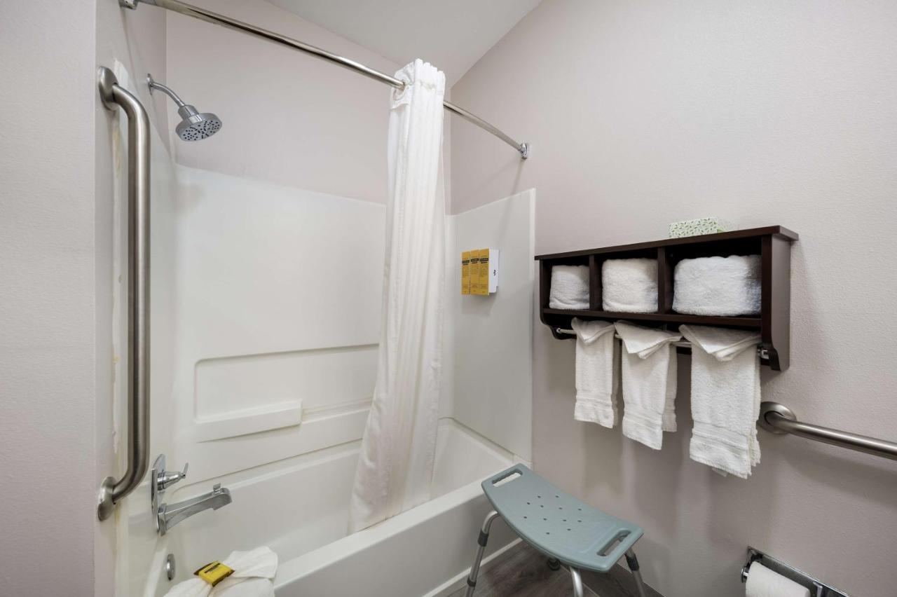 Western Dallas Inn&suites Hotel Lake Dallas