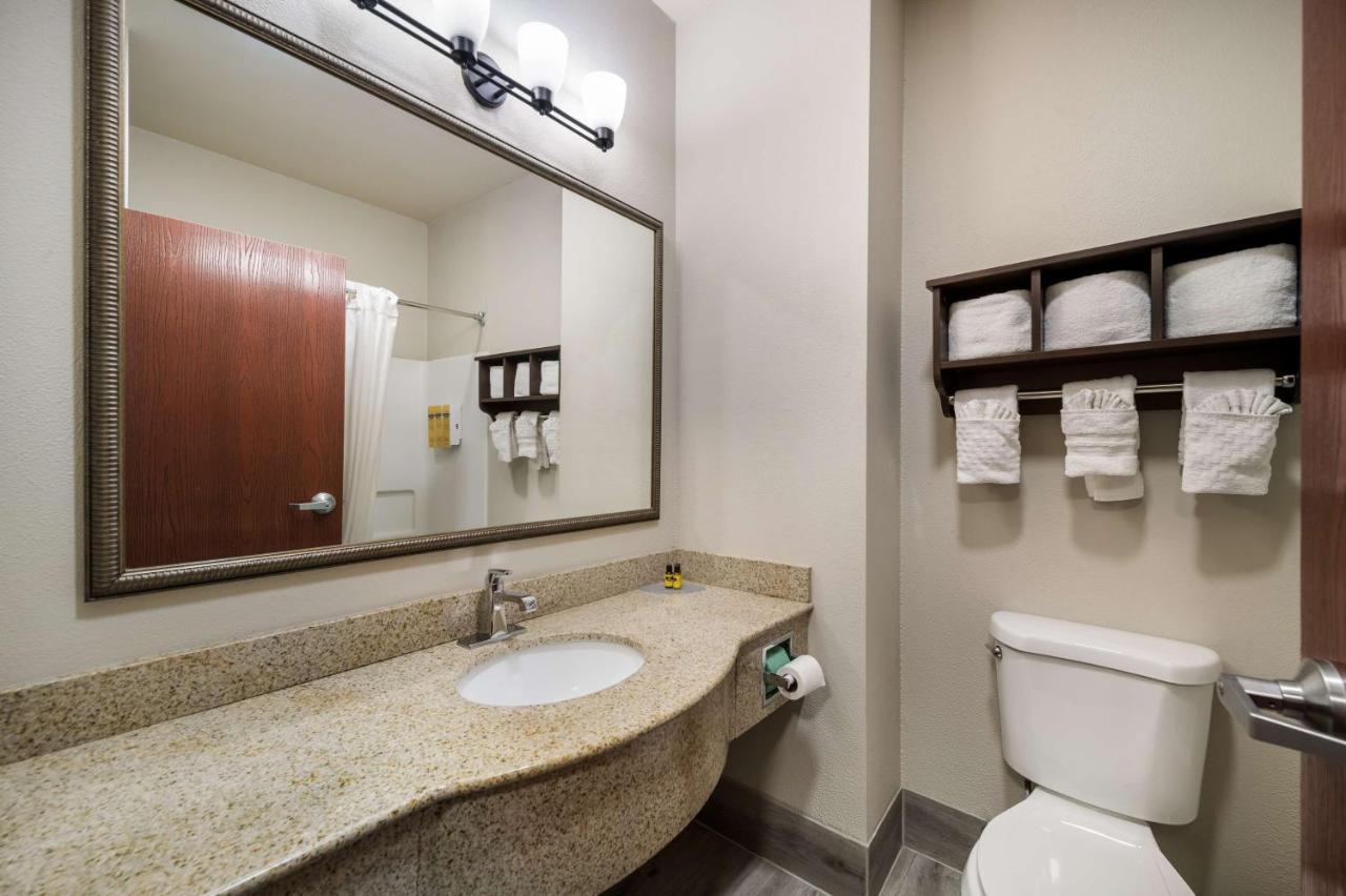 Hotel Western Dallas Inn&suites Lake Dallas