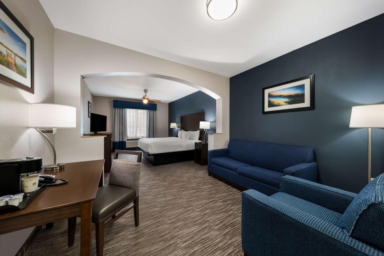 Hotel Western Dallas Inn&suites