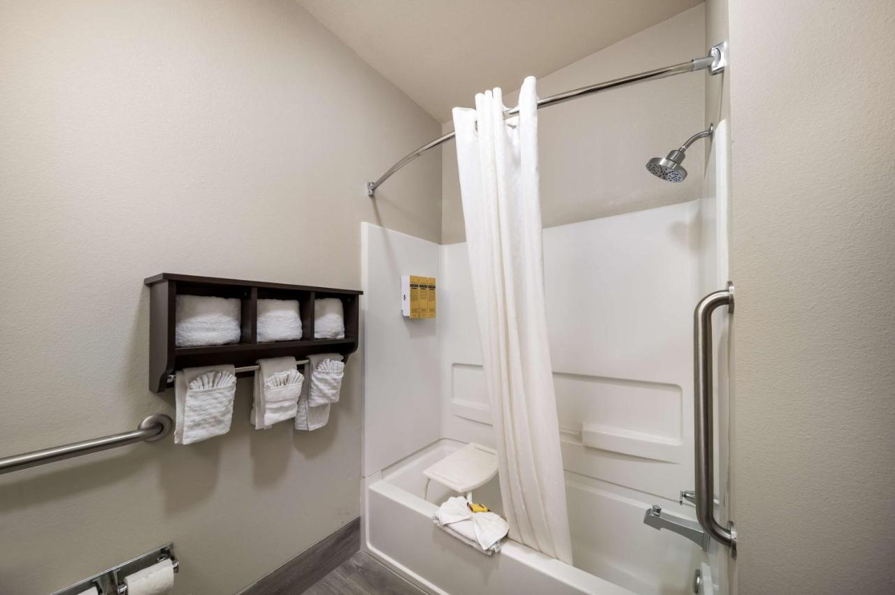 Hotel Western Dallas Inn&suites