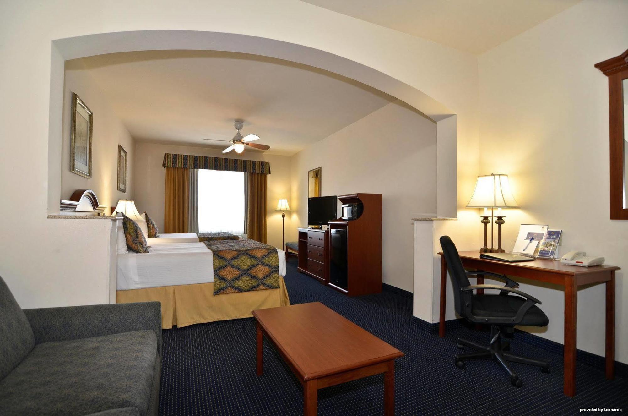 Western Dallas & Hotel 3*