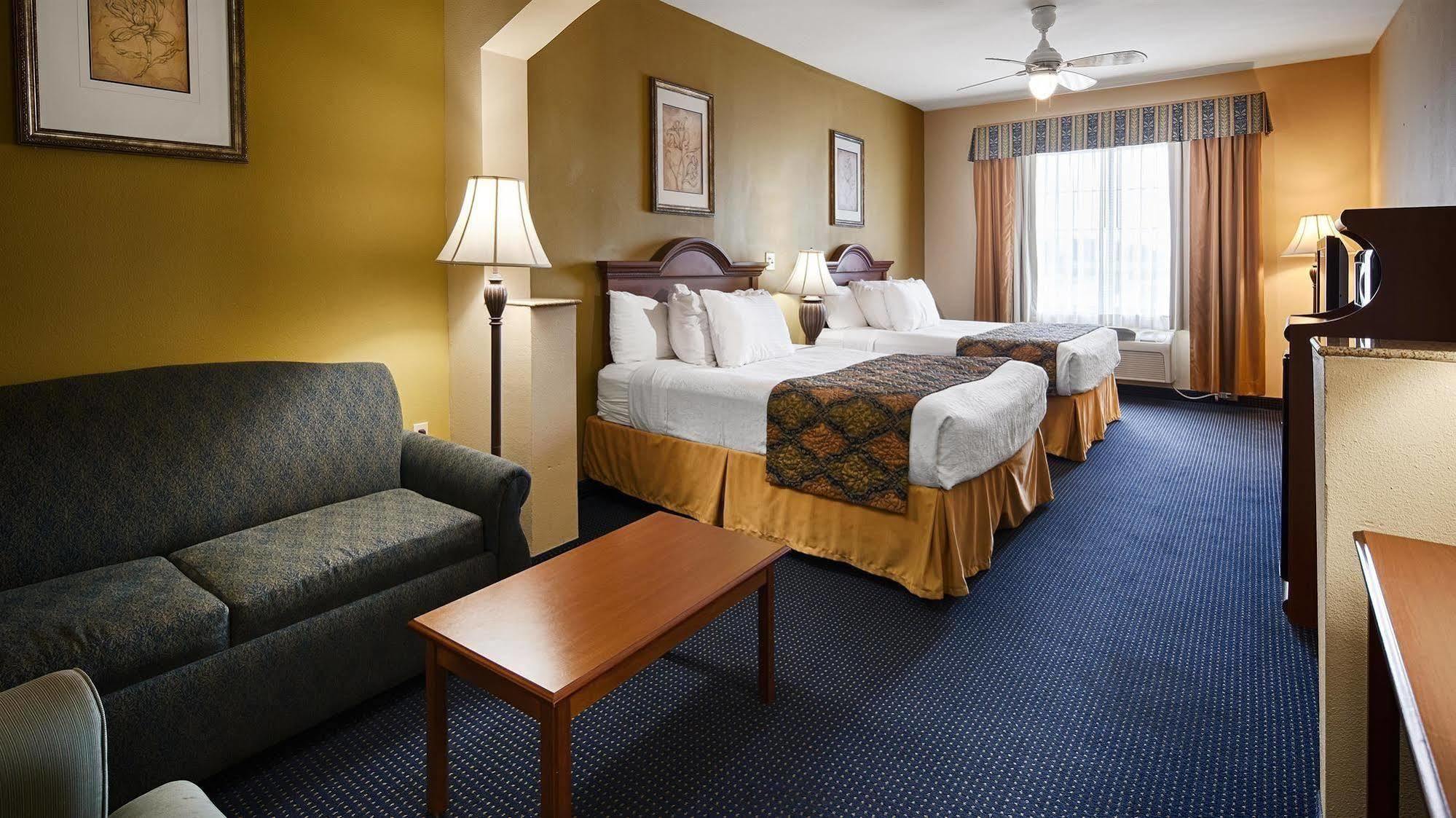 Hotel Western Dallas & 3*